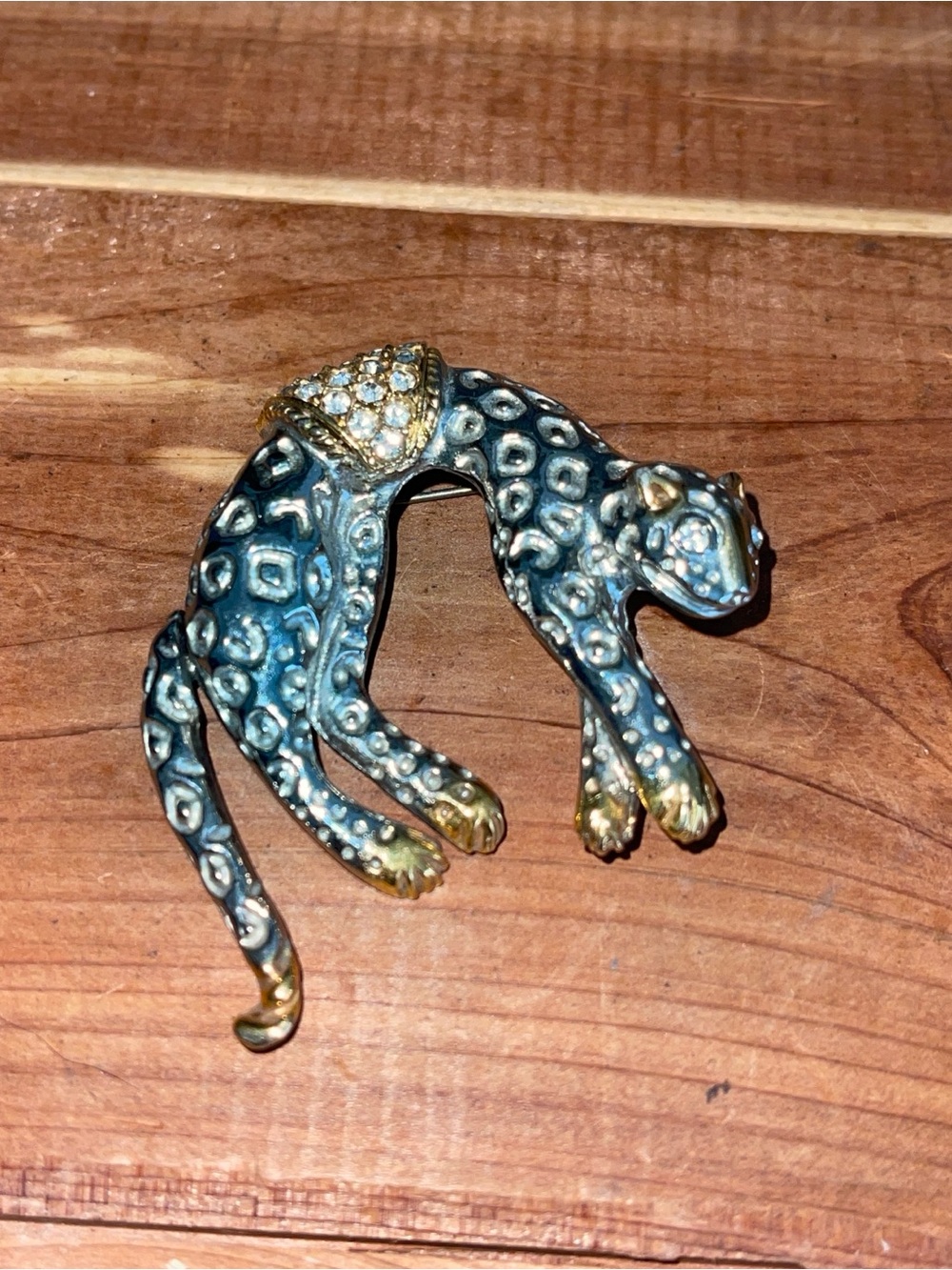 Vintage Silver Tone Rhinestone Leopard Cheetah Brooch Pin – Prowling Big Cat
